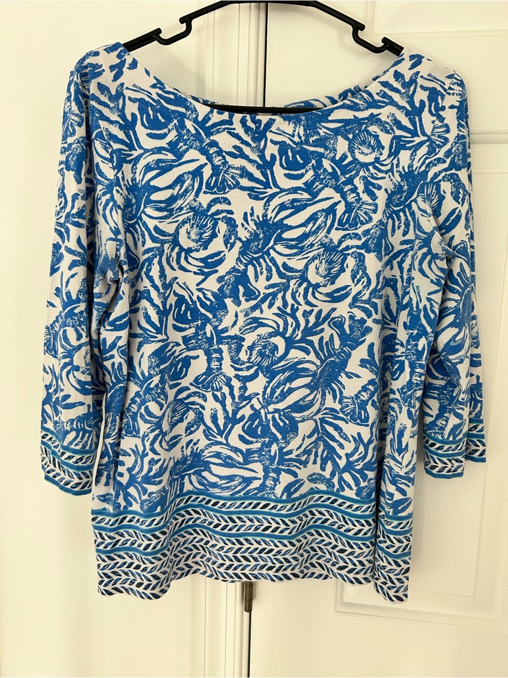 Lilly Pulitzer Blue and White Floral Keyhole Top